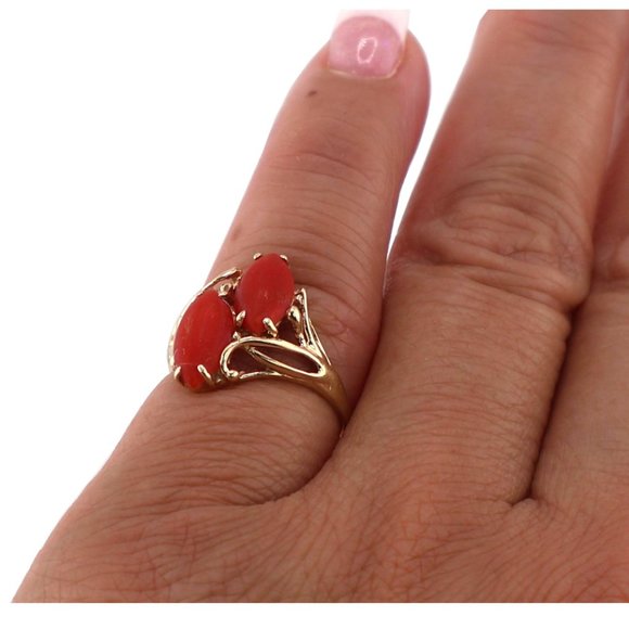 Vintage Women's Coral Ring Solid 14k‎ GOLD Jewelry Size 4 *** - Picture 1 of 11